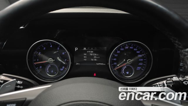 Hyundai Grandeur 2022 — photo 8