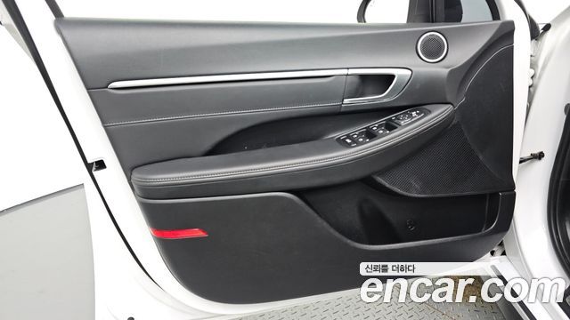 Hyundai Sonata 2022 — photo 14