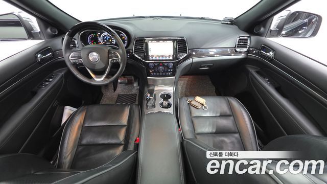 Jeep Cherokee 2020 — photo 10