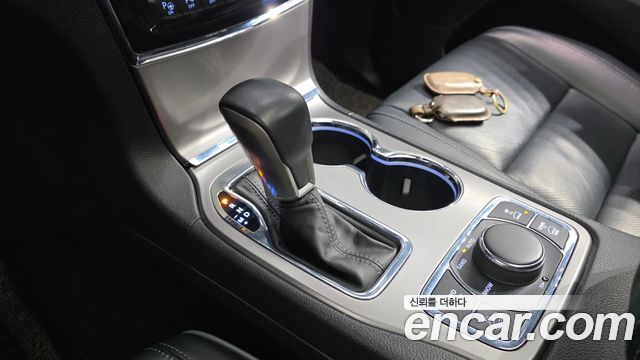Jeep Cherokee 2020 — photo 12