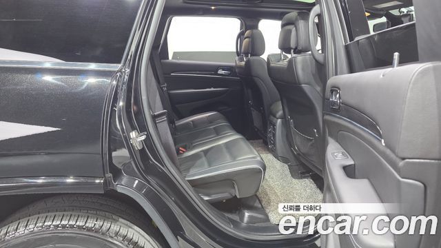 Jeep Cherokee 2020 — photo 18