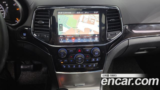 Jeep Cherokee 2020 — photo 19