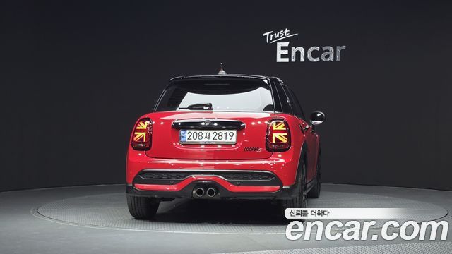 Mini Cooper 2022 — photo 4