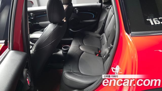 Mini Cooper 2022 — photo 11
