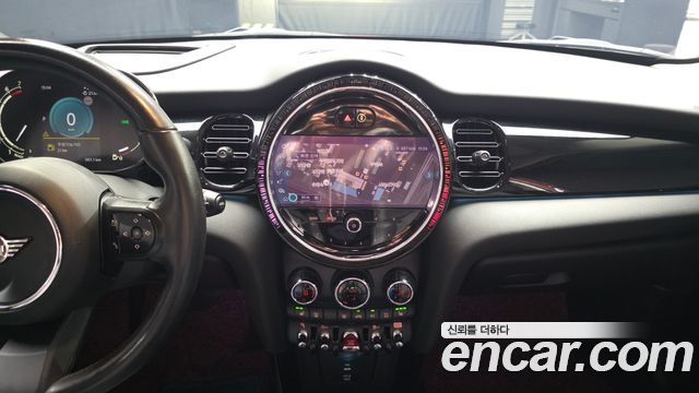 Mini Cooper 2022 — photo 14