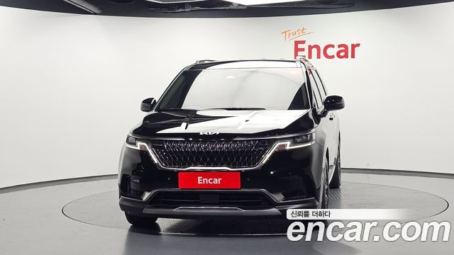 Kia Canival 2023 — photo 3