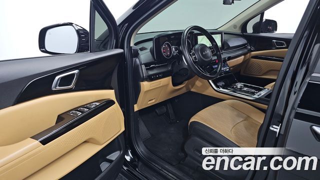 Kia Canival 2023 — photo 17