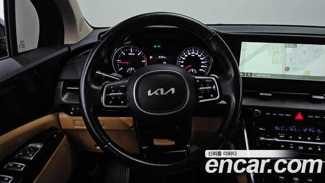 Kia Canival 2023 — photo 19