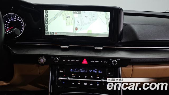 Kia Canival 2023 — photo 20