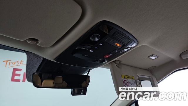Kia Canival 2023 — photo 25