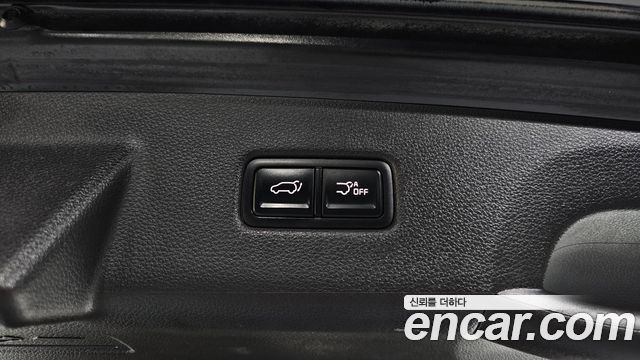 Kia Canival 2023 — photo 28