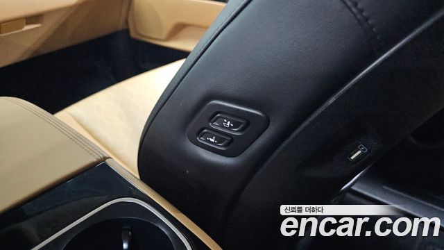 Kia Canival 2023 — photo 31