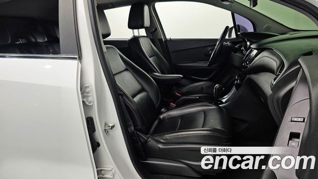 Chevrolet Korea Trax 2017 — photo 17