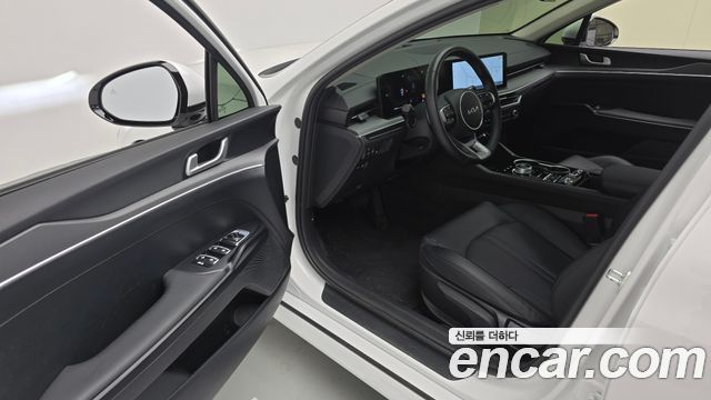 Kia K5 2026 — photo 10