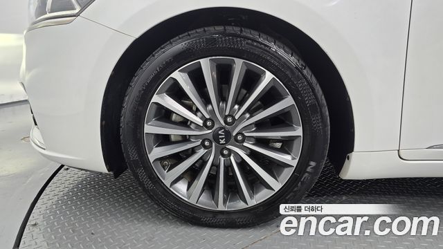 Kia K7 2018 — photo 5