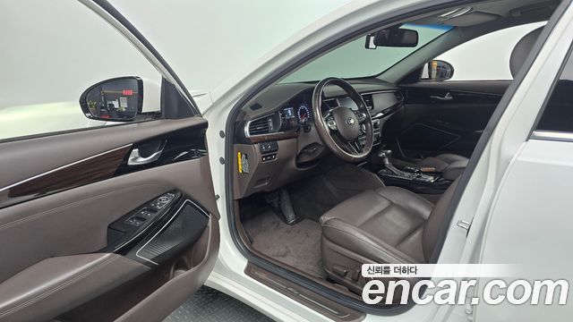 Kia K7 2018 — photo 10