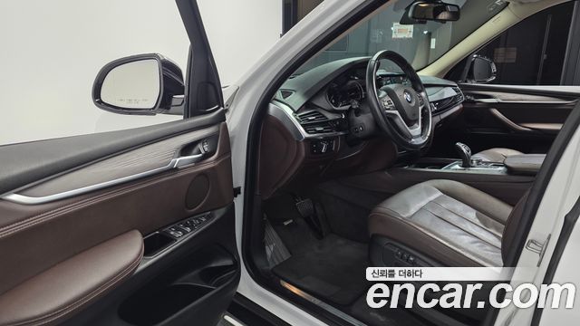 BMW X5 2017 — photo 10