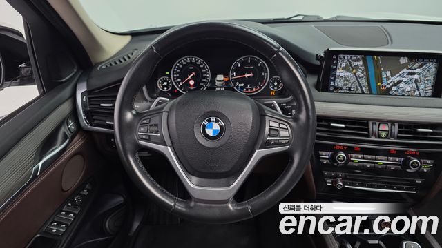 BMW X5 2017 — photo 13