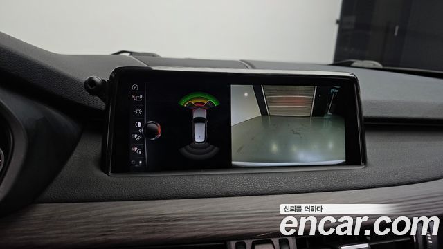 BMW X5 2017 — photo 16
