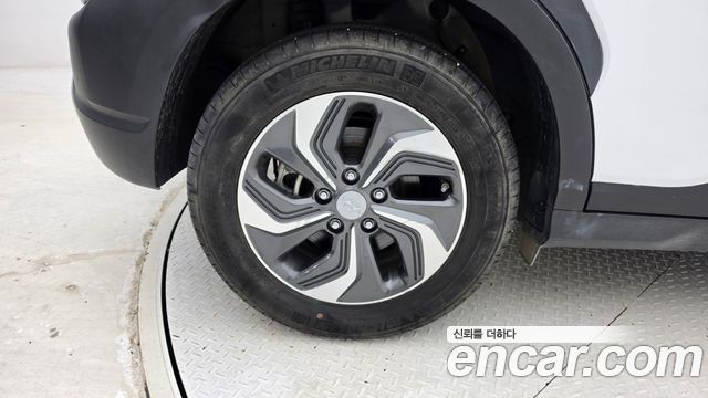 Hyundai Kona 2023 — photo 5