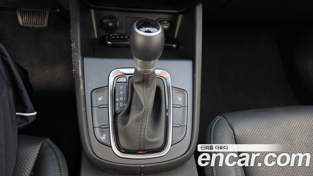 Hyundai Kona 2023 — photo 9