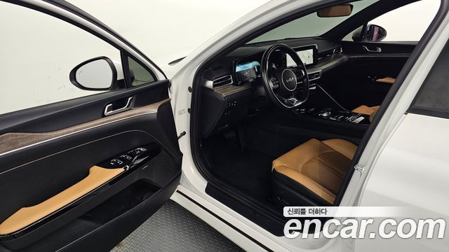 Kia K5 2022 — photo 13