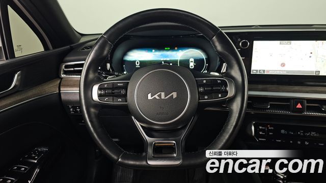 Kia K5 2022 — photo 19