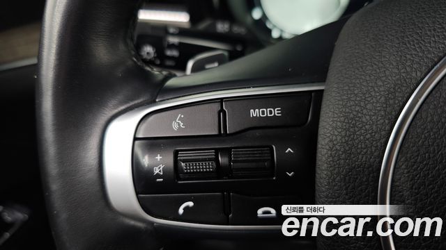 Kia K5 2022 — photo 29