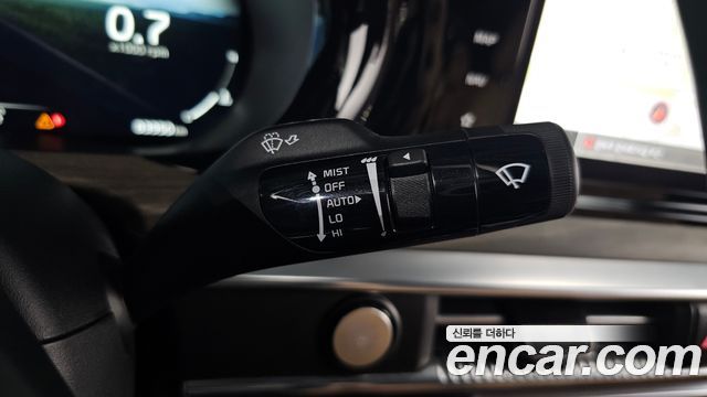 Kia K5 2022 — photo 32