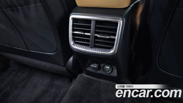Kia K5 2022 — photo 36