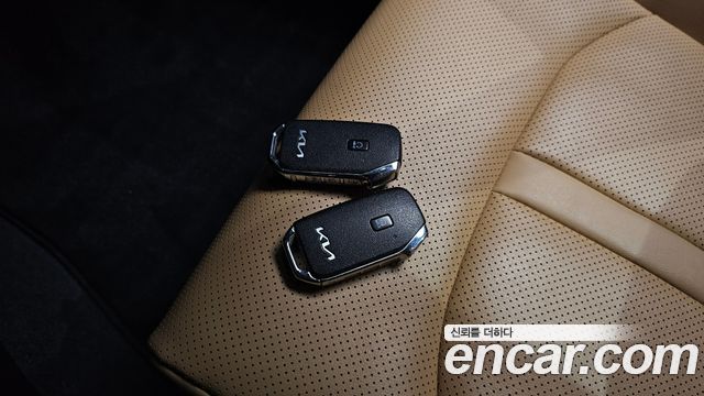 Kia K5 2022 — photo 38
