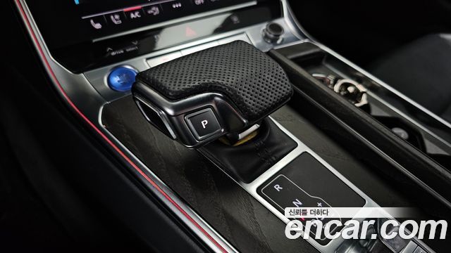 Audi A6 2020 — photo 9