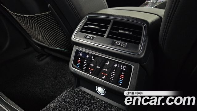 Audi A6 2020 — photo 19