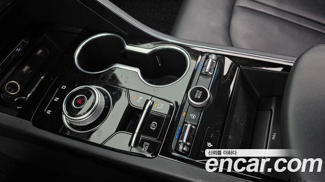 Kia K5 2023 — photo 9