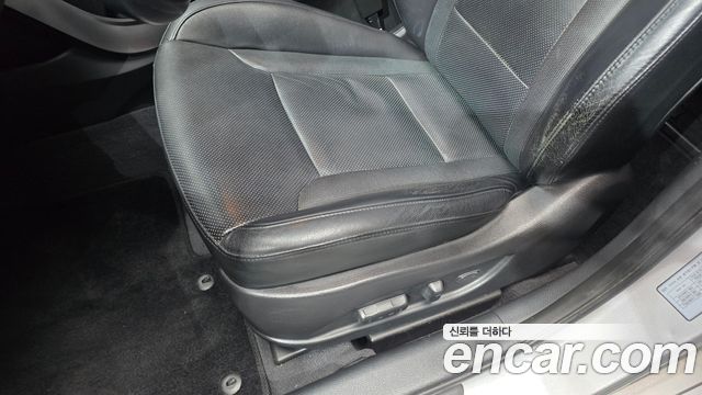 Hyundai i40 2012 — photo 32