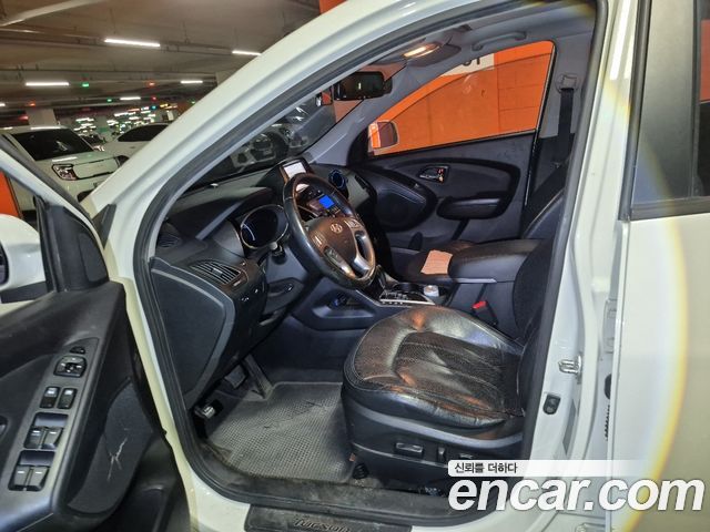 Hyundai Tucson 2011 — photo 14