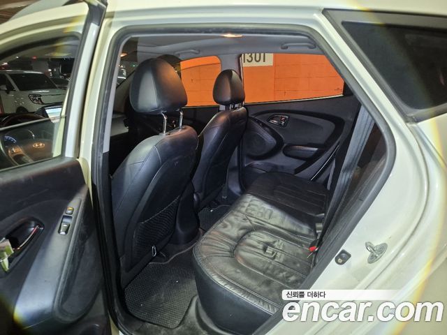 Hyundai Tucson 2011 — photo 15