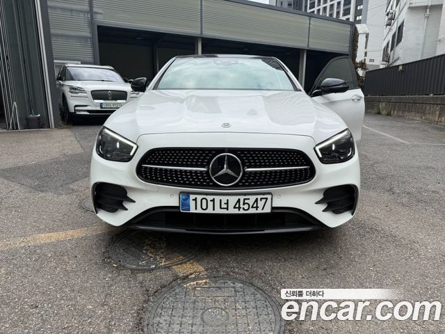 Mercedes-Benz E-Class 2023 — photo 3