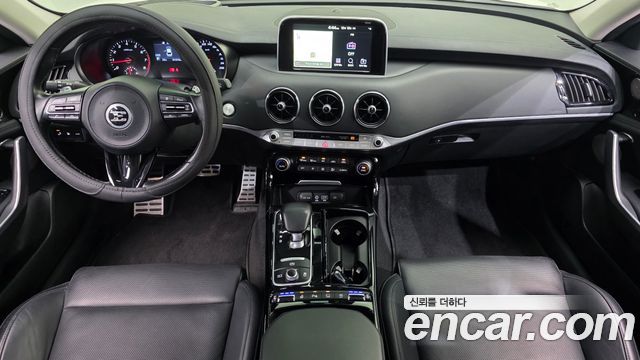 Kia Stinger 2018 — photo 10