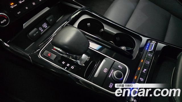 Kia Stinger 2018 — photo 12