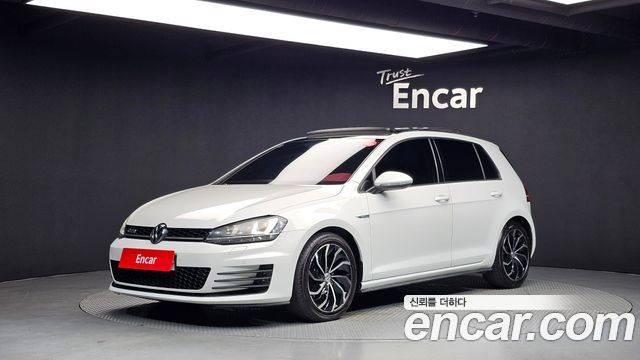 Volkswagen Golf 2016 — photo 1