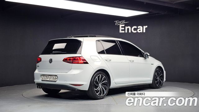 Volkswagen Golf 2016 — photo 2
