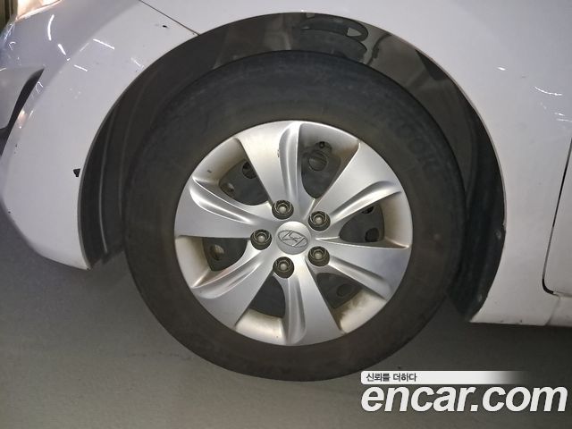 Hyundai AVANTE 2015 — photo 6