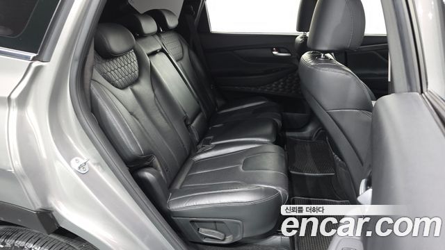 Hyundai Santafe 2019 — photo 12