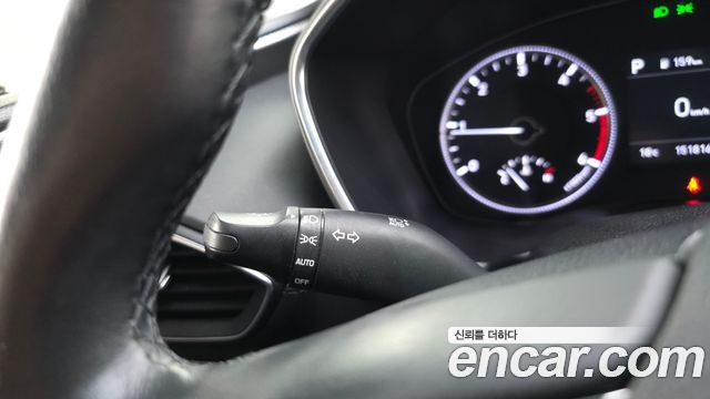 Hyundai Santafe 2019 — photo 17