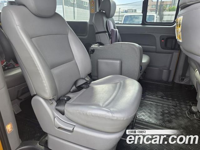 Hyundai Starex 2019 — photo 5