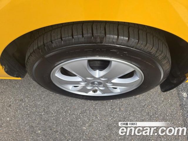 Hyundai Starex 2019 — photo 7