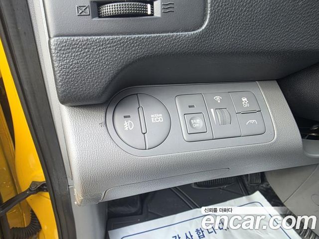 Hyundai Starex 2019 — photo 13