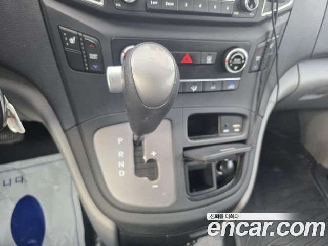 Hyundai Starex 2019 — photo 16