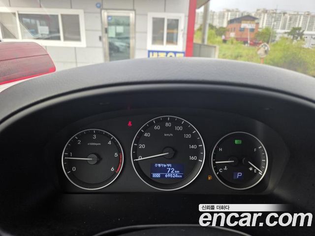 Hyundai Starex 2019 — photo 19